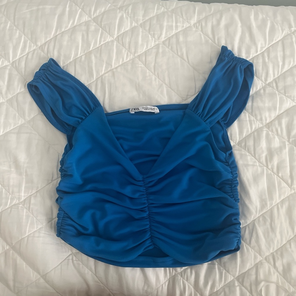 Zara blue crop top